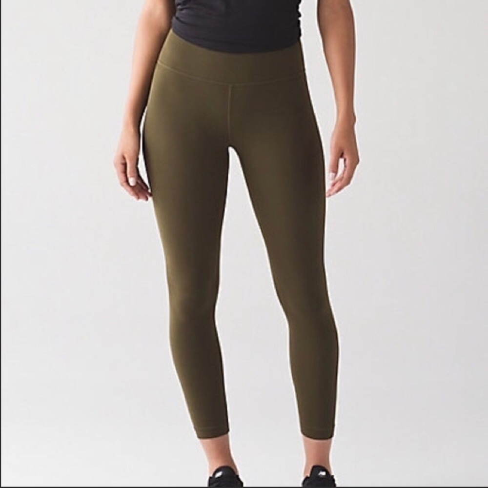 Lululemon - Wunder Under 7/8 (Olive green)